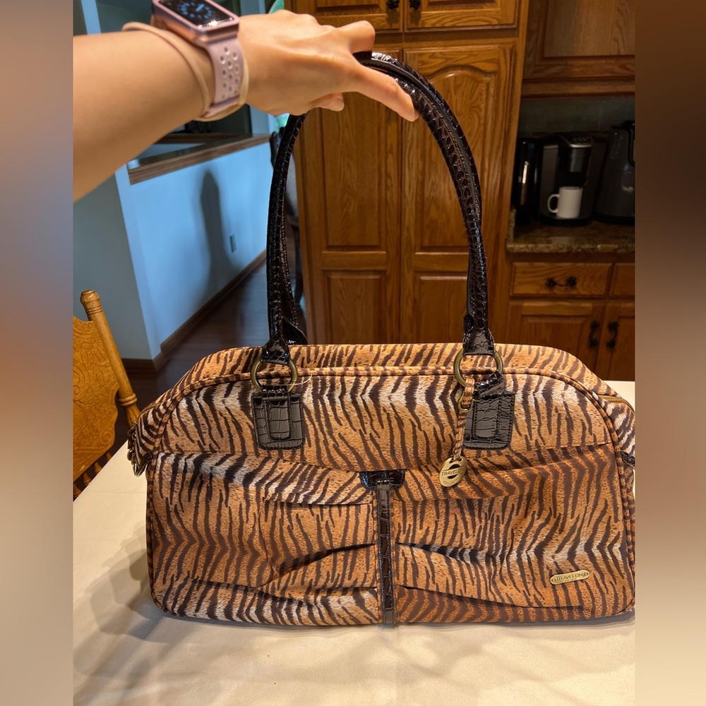 TRAVELON BAG